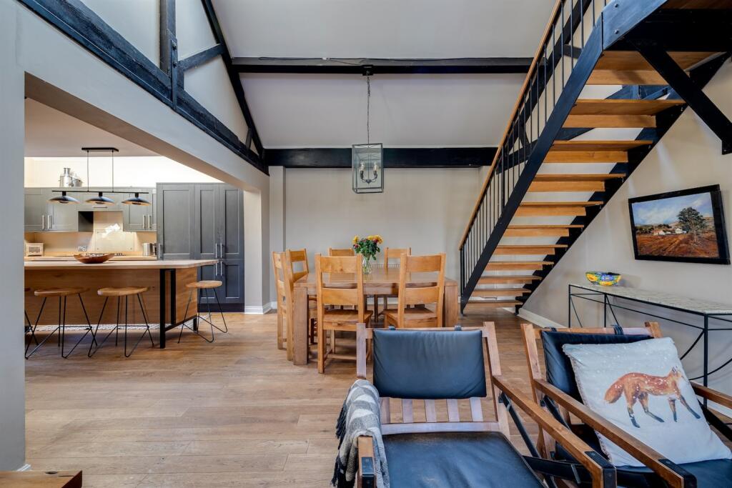 Additional image 10 of Barnhill Grange, Old Coach Road, Barnhill, Chester