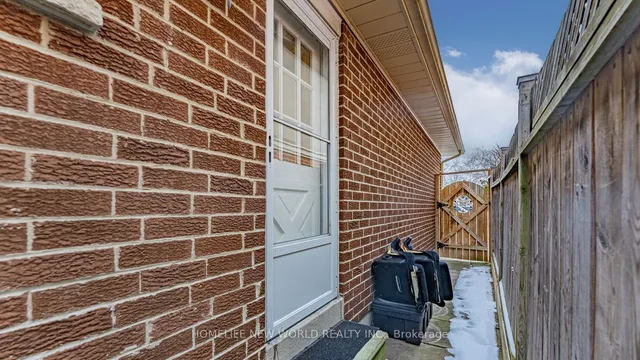 Additional image 35 of 35 Applemore Rd