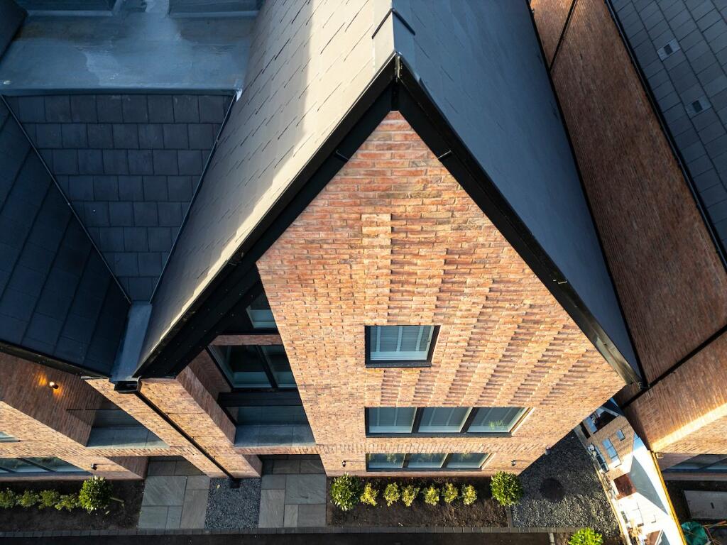 Additional image 33 of Telegraph Road, Heswall, CH60