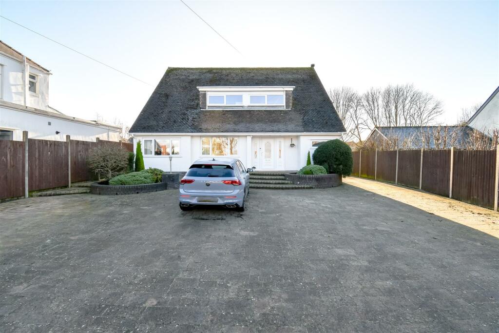 Additional image 44 of Highlight Lane, Barry