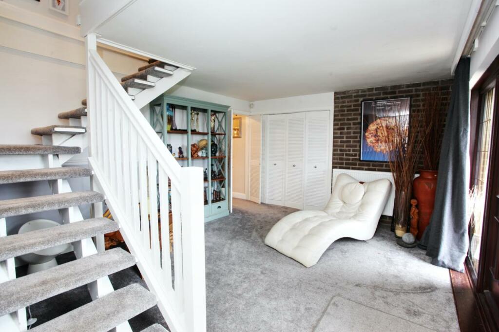 Additional image 4 of Cae Drain, Penycoedcae Road, Penycoedcae, Pontypridd