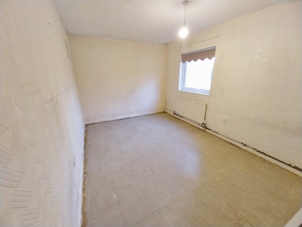 Additional image 8 of Lake View Close, Porthcawl, South Glamorgan, Bridgend (County of), CF36