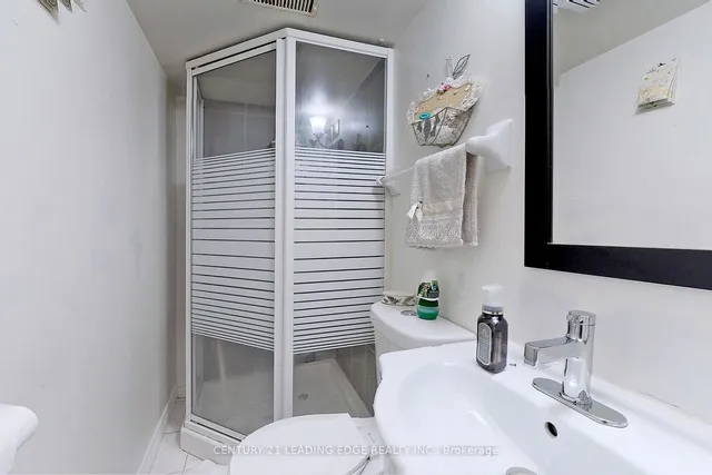 Additional image 36 of 28 Scotney Grve