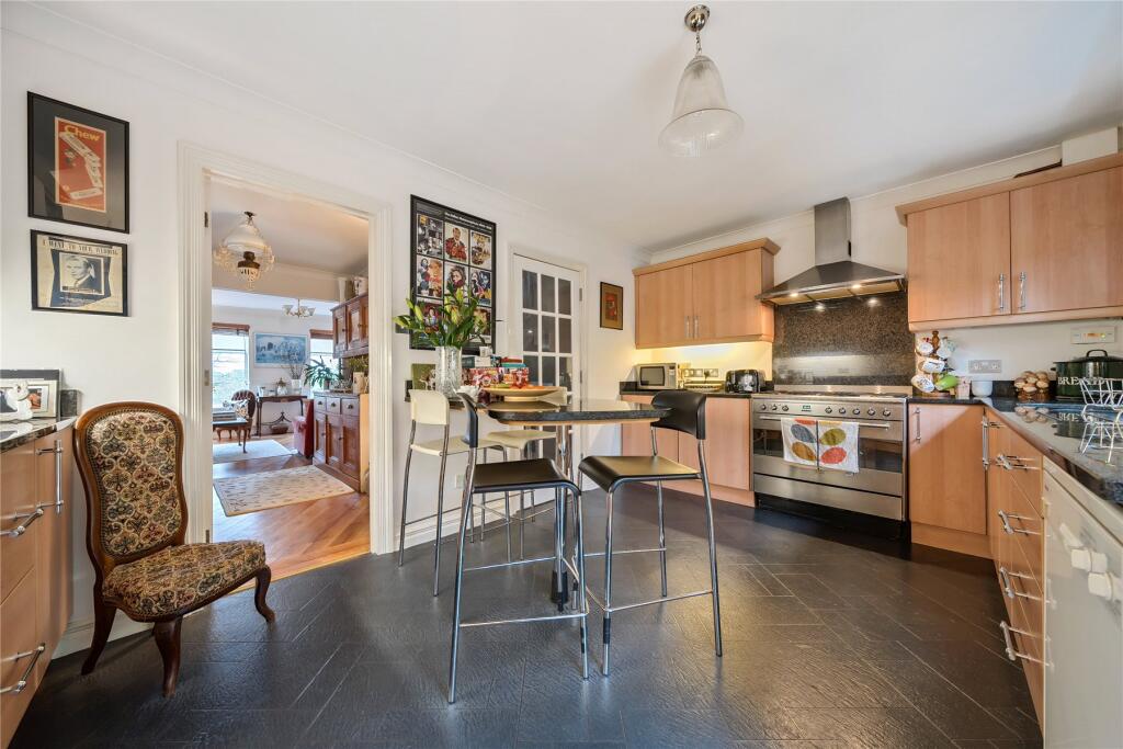 Additional image 13 of Madeira Avenue, Bromley