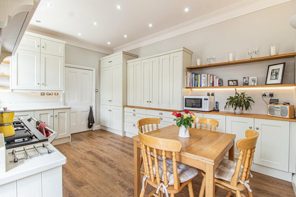 Additional image 14 of Llantrisant Road, Pontyclun, CF72