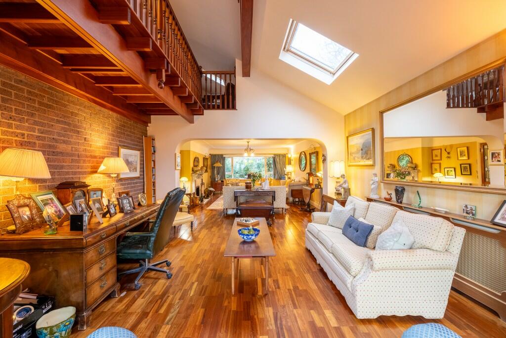 Additional image 38 of Links Hey Road, CH48