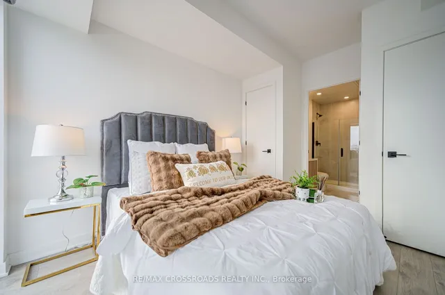 Additional image 21 of 36 Zorra St Unit 209