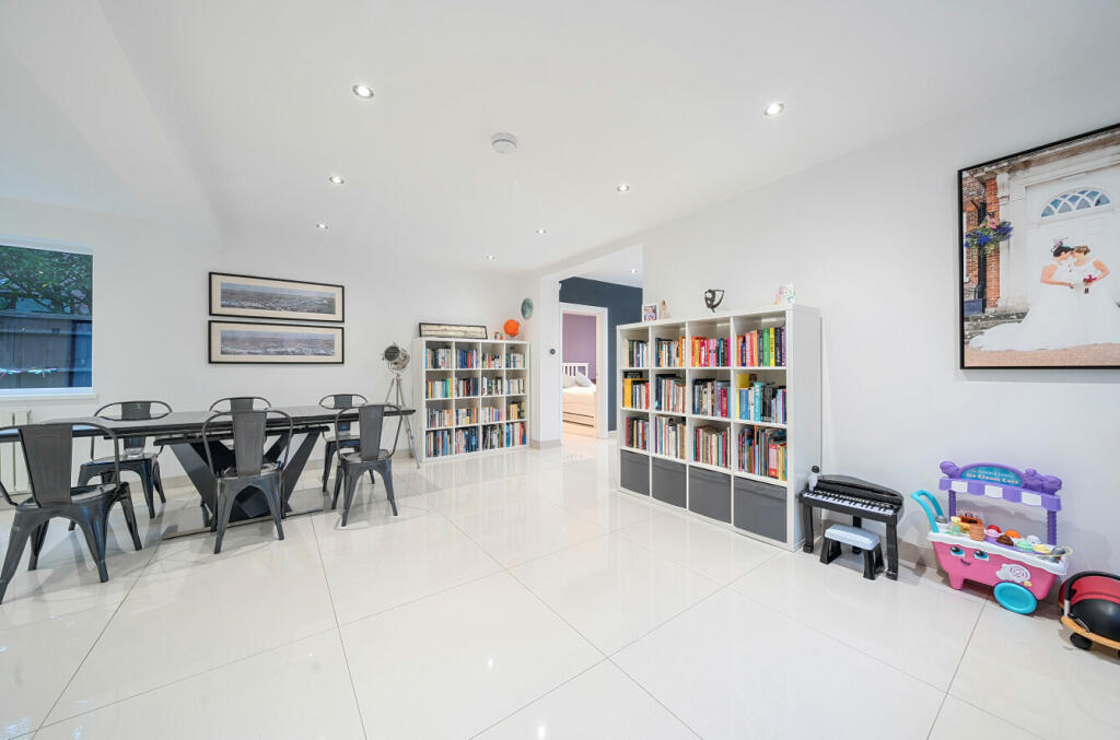 Additional image 25 of Southborough Road, Bromley, BR1