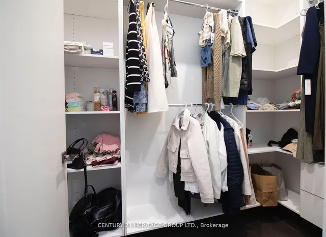 Additional image 22 of 32 Devondale Ave