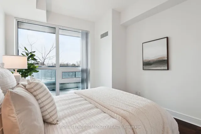 Additional image 15 of 35 Brian Peck Cres Unit 321