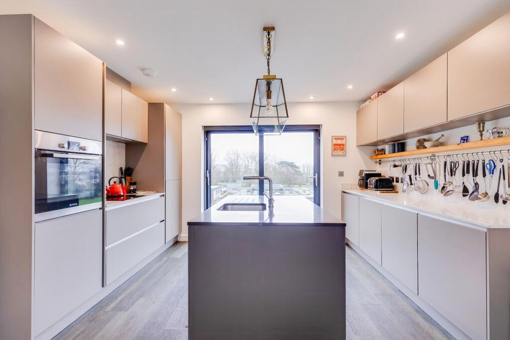 Additional image 5 of Bryneithin, St. Andrews Road, Dinas Powys, The Vale Of Glamorgan. CF64 4BL