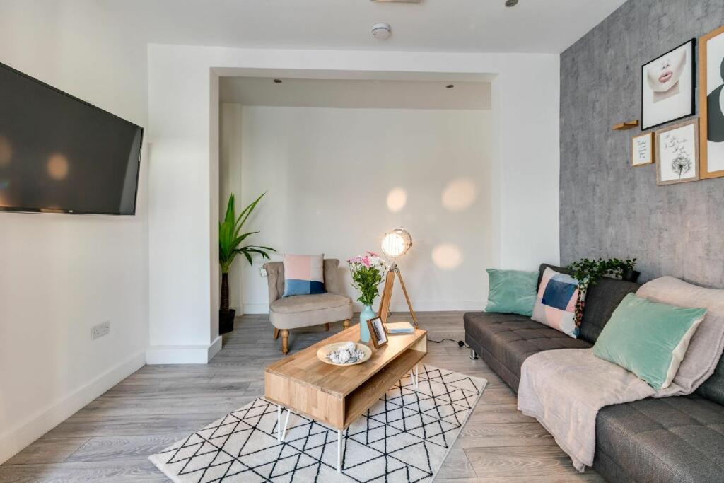 Additional image 18 of Elmgrove Road, Fishponds, Bristol, Bristol, BS16