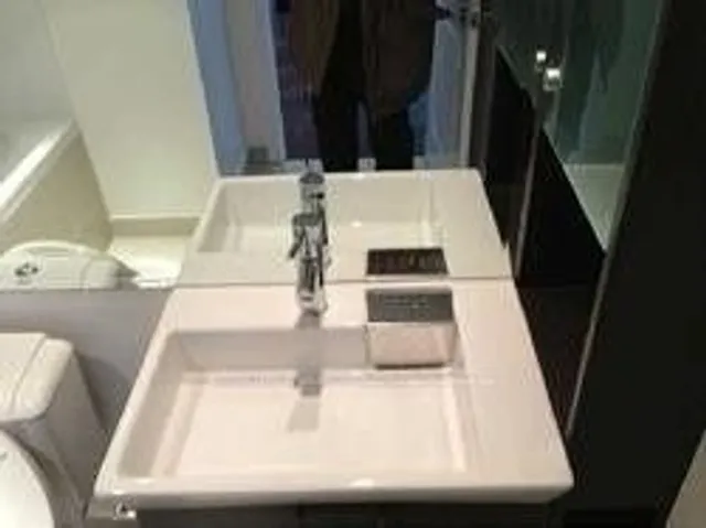 Additional image 9 of 386 Yonge St Unit 4313