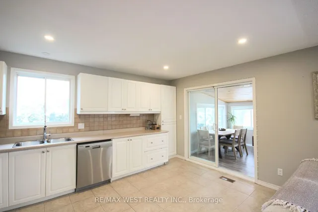 Additional image 14 of 10 Frances Ave