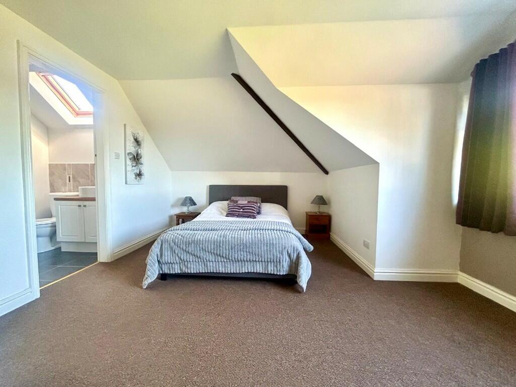 Additional image 18 of Vicarage Lane, CH64