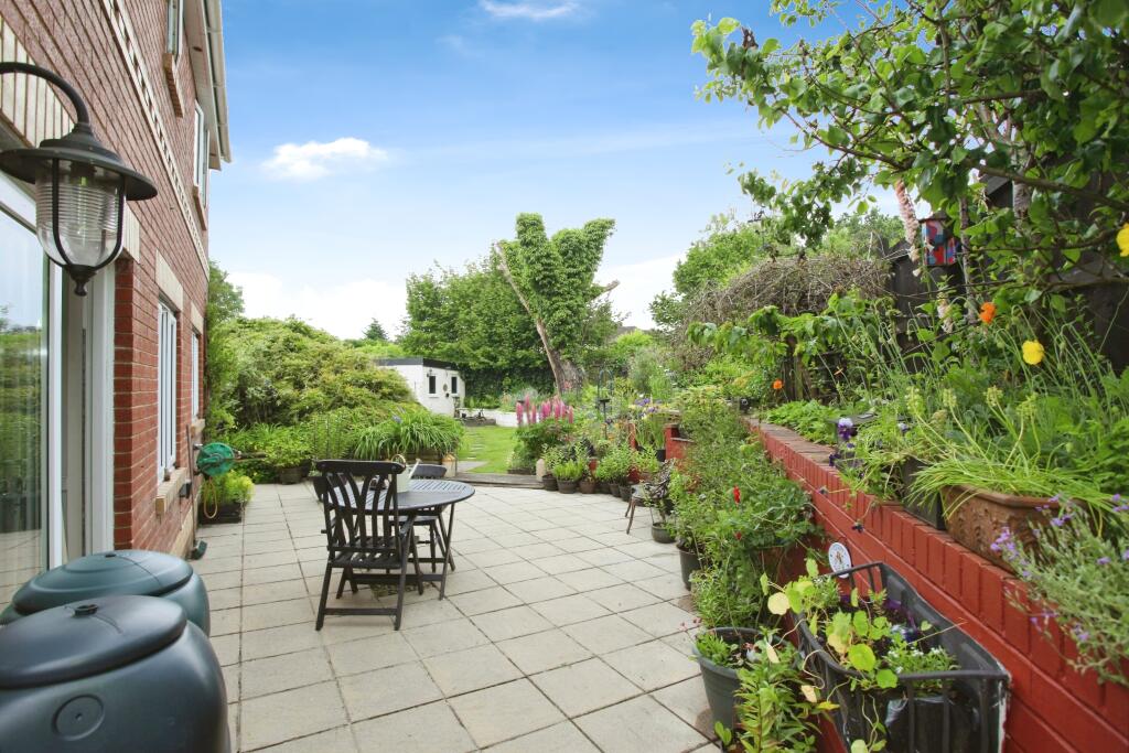 Additional image 10 of Clos Cae Pwll, Treharris, CF46