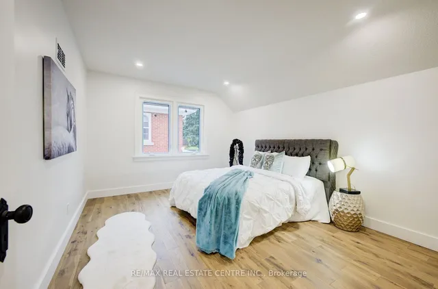 Additional image 3 of 268 Cameron St