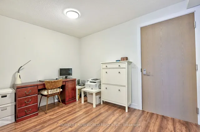 Additional image 6 of 225 Village Green Sq Unit 1510