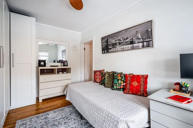 Additional image 26 of 164 Edgemont St