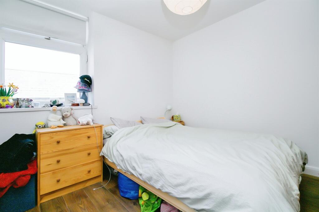 Additional image 7 of Glebe Street, Penarth