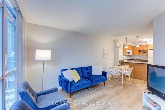 Additional image 11 of 18 Yonge St Unit 1501