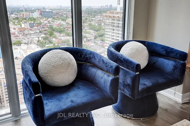 Additional image 27 of 426 University Ave Unit 3201