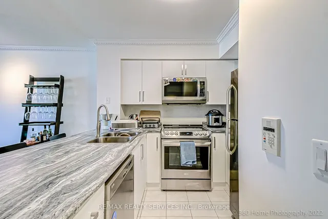 Additional image 13 of 30 Grand Trunk Cres Unit 1203