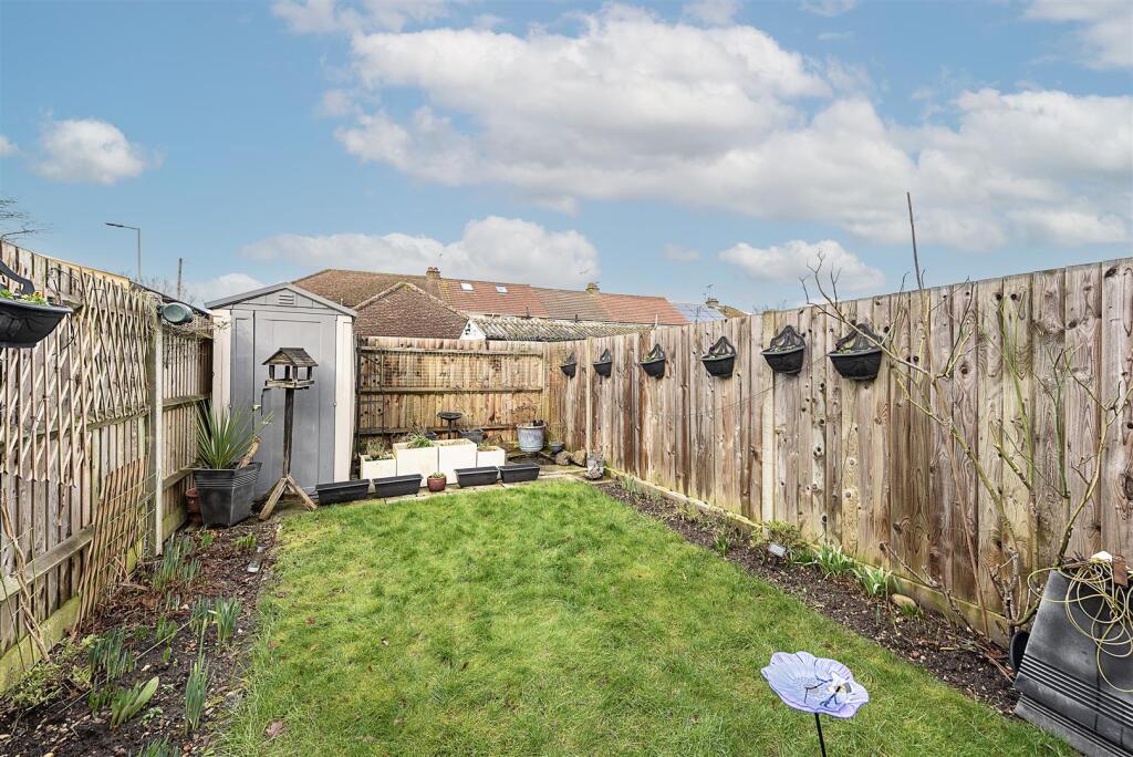 Additional image 11 of Harvey Road, London Colney, St. Albans