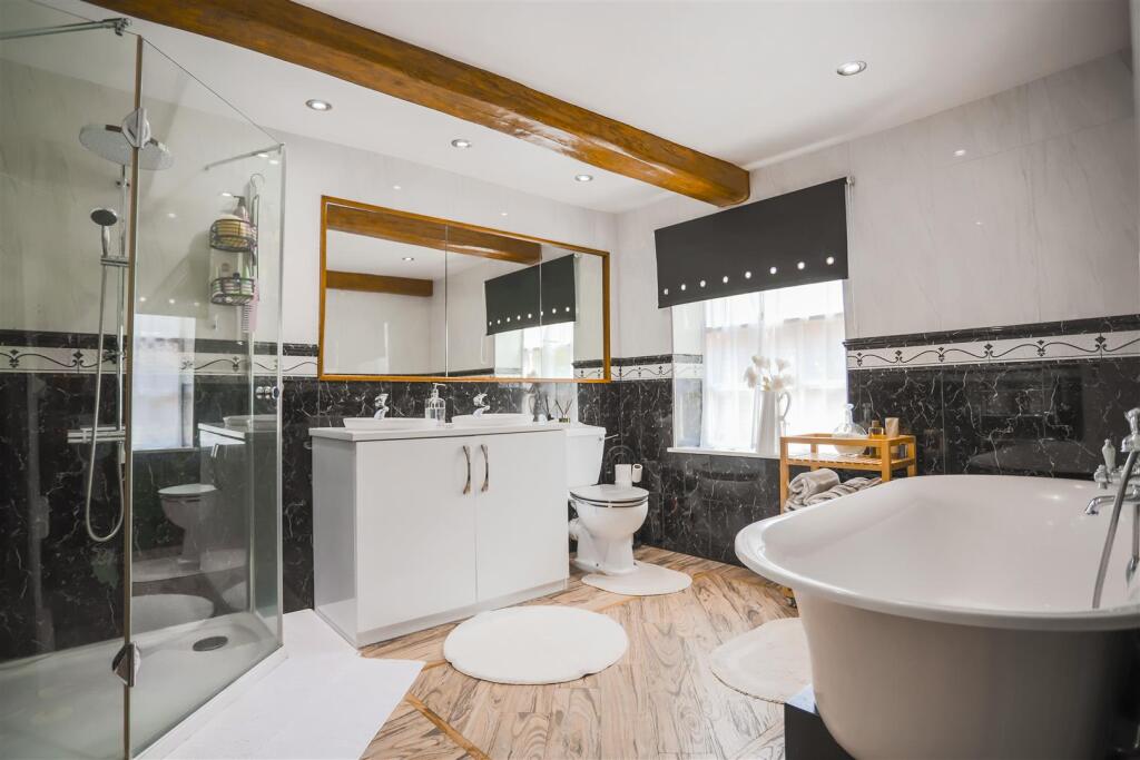 Additional image 7 of The Starkies, Bury