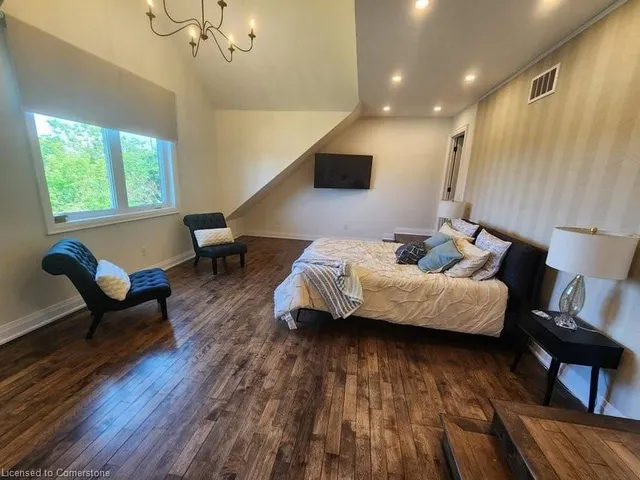 Additional image 16 of 2019 Dundas St