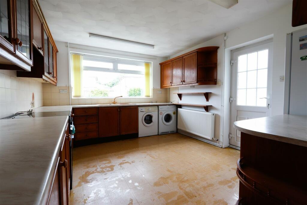 Additional image 5 of Ceri Avenue, Rhoose, Barry