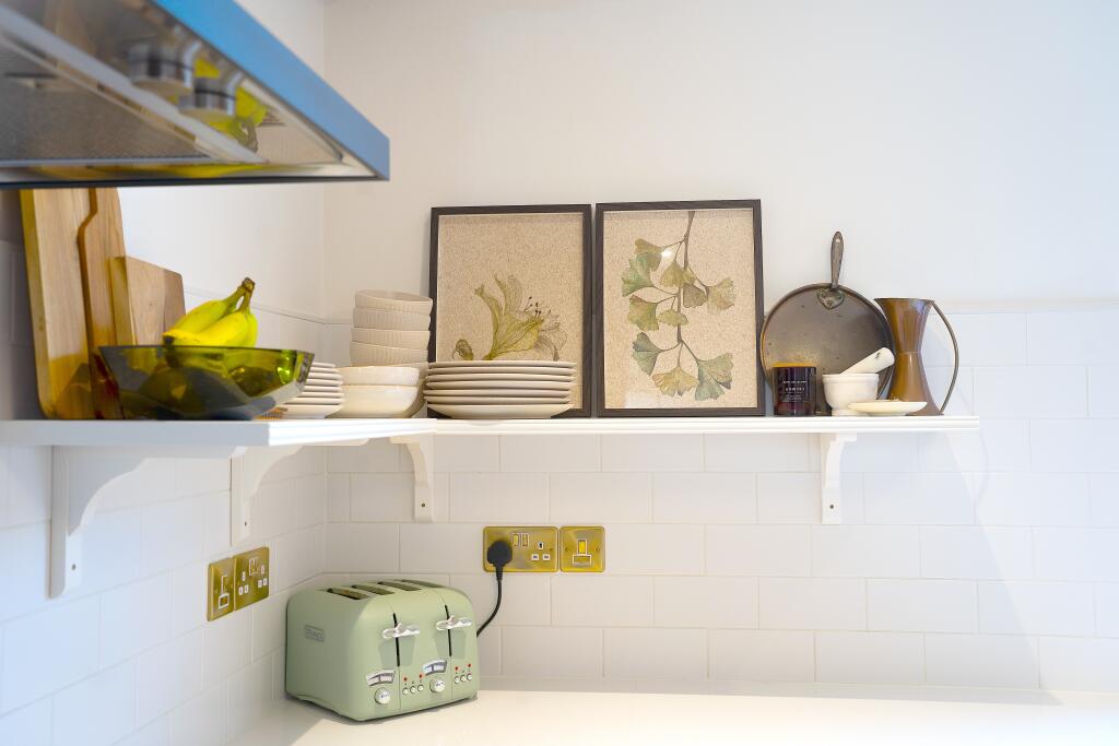 Additional image 4 of Victoria Road, Tamworth, B79