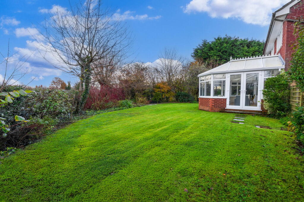 Additional image 36 of Willow Lea, Mollington, Chester, Cheshire