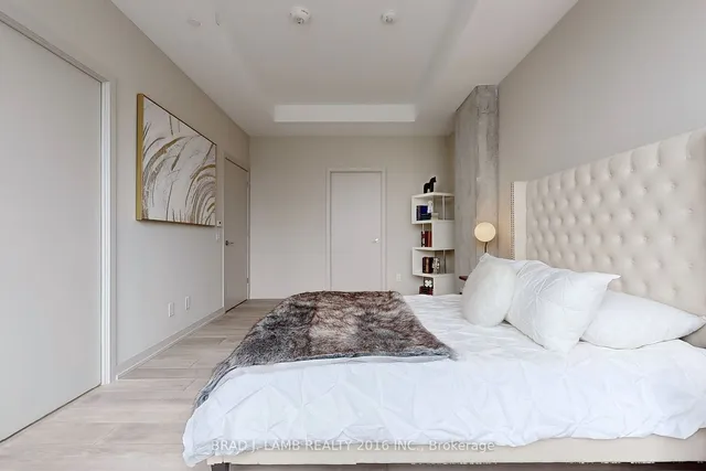 Additional image 17 of 458 Richmond St Unit 1702