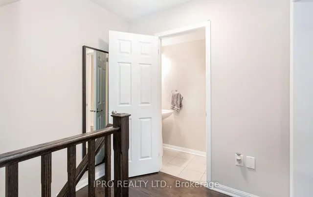 Additional image 20 of 267 Woodley Cres