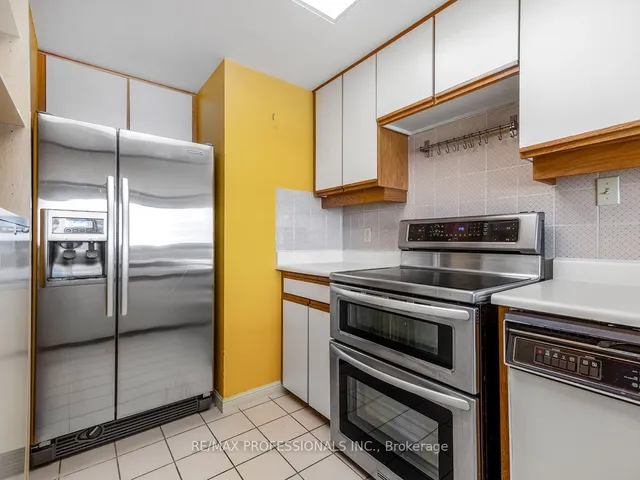 Additional image 10 of 5444 Yonge St Unit 1102A