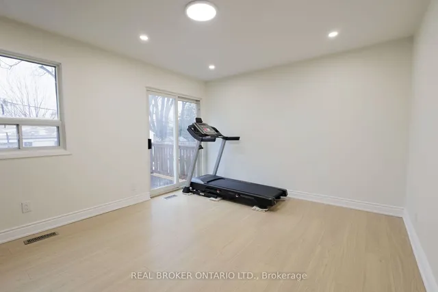 Additional image 12 of 88 Vanbrugh Ave