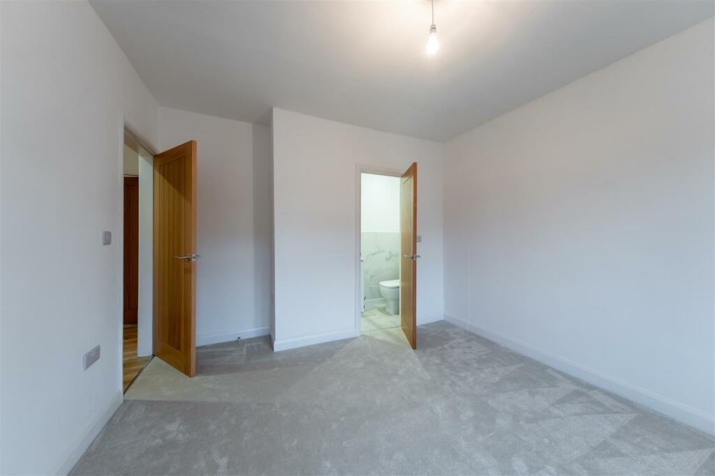 Additional image 22 of Platts Lane, Tarvin