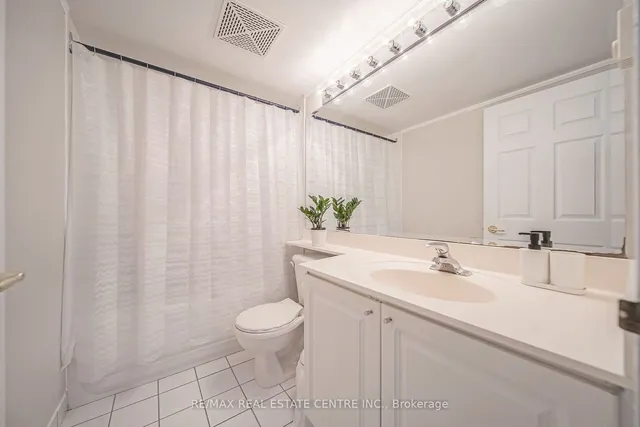 Additional image 20 of 11 Lee Centre Dr Unit 603