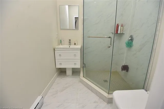 Additional image 20 of 2546 Wilson St