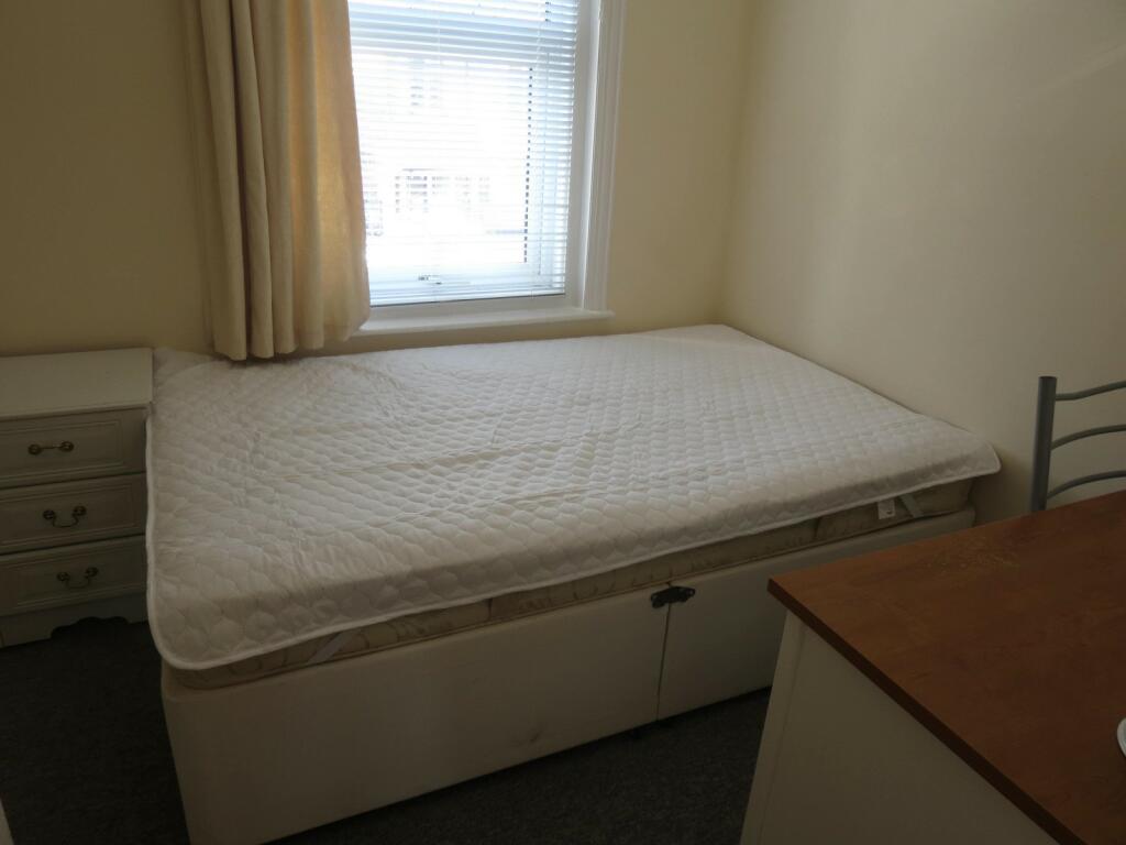 Additional image 9 of 5 bedroom Detached House in Winton