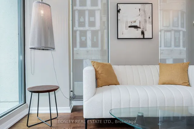 Additional image 7 of 33 Lombard St Unit 412