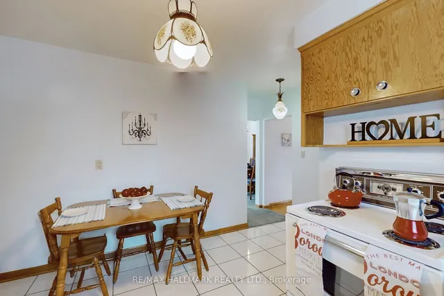 Additional image 10 of 114 Benjamin Blvd