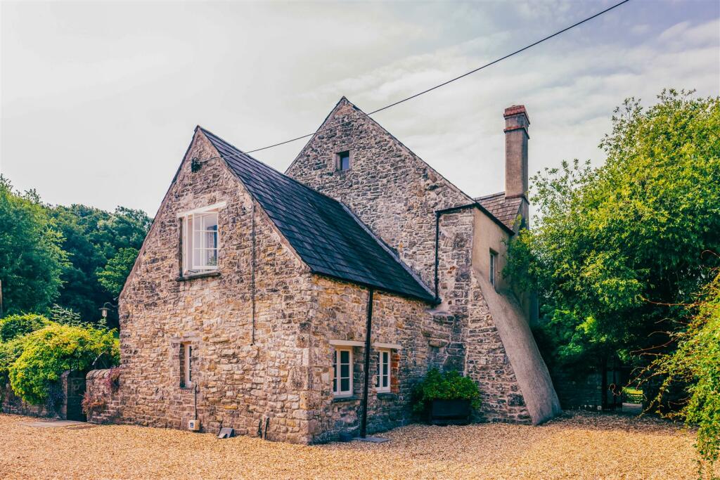 Additional image 18 of Garn Llwyd, Llancarfan, Vale of Glamorgan, CF62 3AT