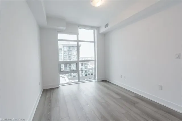 Additional image 16 of 450 Dundas St Unit 1007