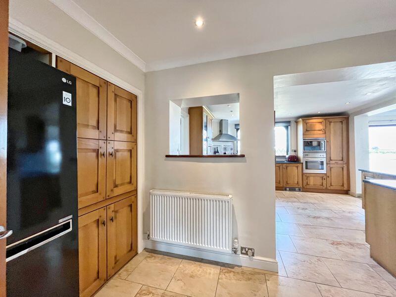 Additional image 39 of 6 Long Acre Court, Porthcawl, Bridgend, CF36 3TJ