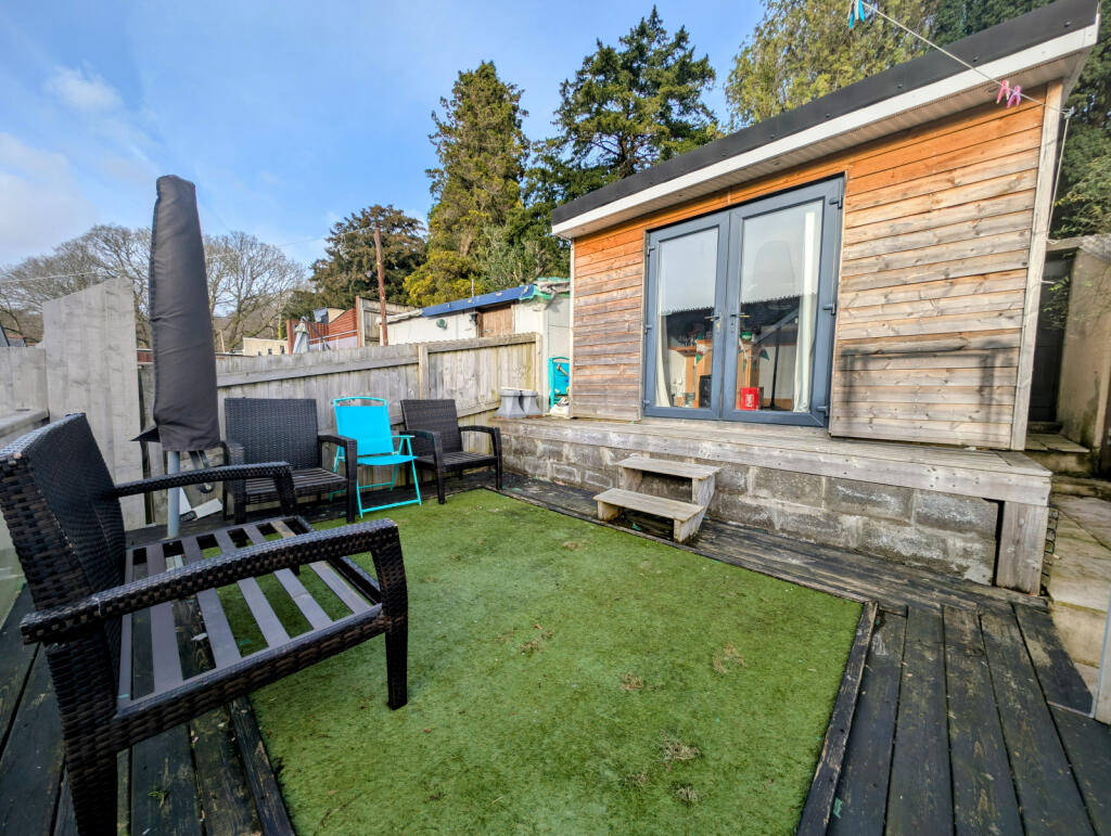 Additional image 27 of The Triangle, Caegarw