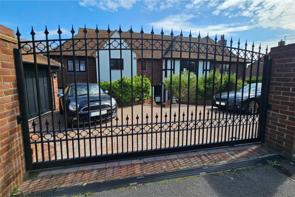 Additional image 27 of Roedean Crescent, Brighton