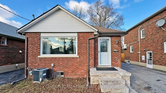 Additional image 3 of 726 Eglinton Ave