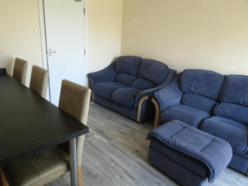 Additional image 4 of 5 bedroom Detached House in Winton